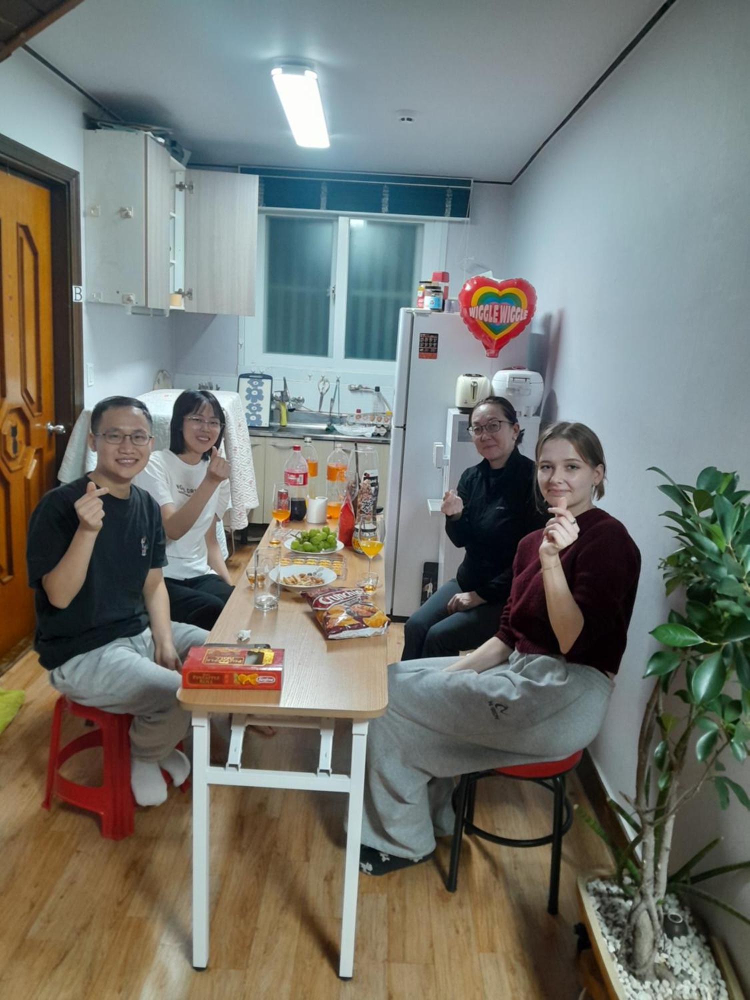 Disco Pangpang Guesthouse Incheon Værelse billede